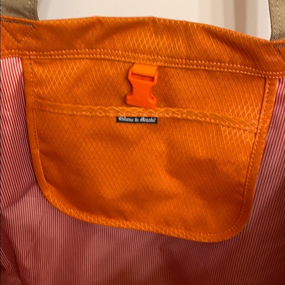 Hershel- Terrace Tote Bag - Picture 6 of 9